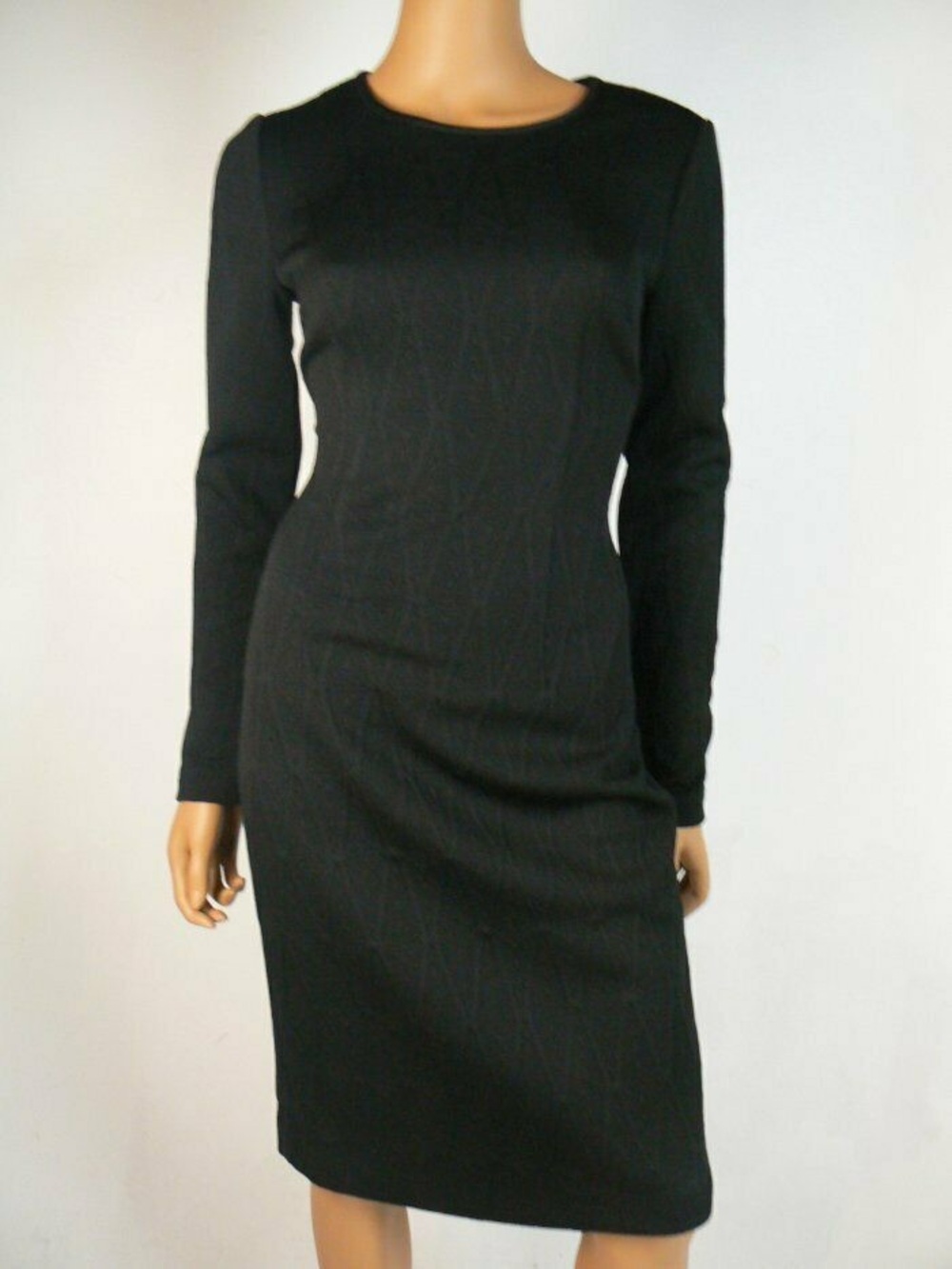 Betsey Johnson Detailed Black Long-Sleeve Sheath Dress Size 6 EUC